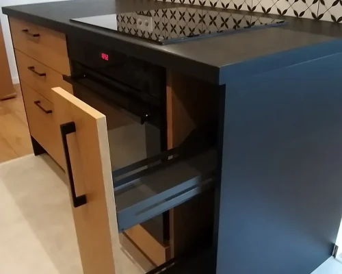 szafka cargo robiona na zamowienie wraz z cała kuchnia